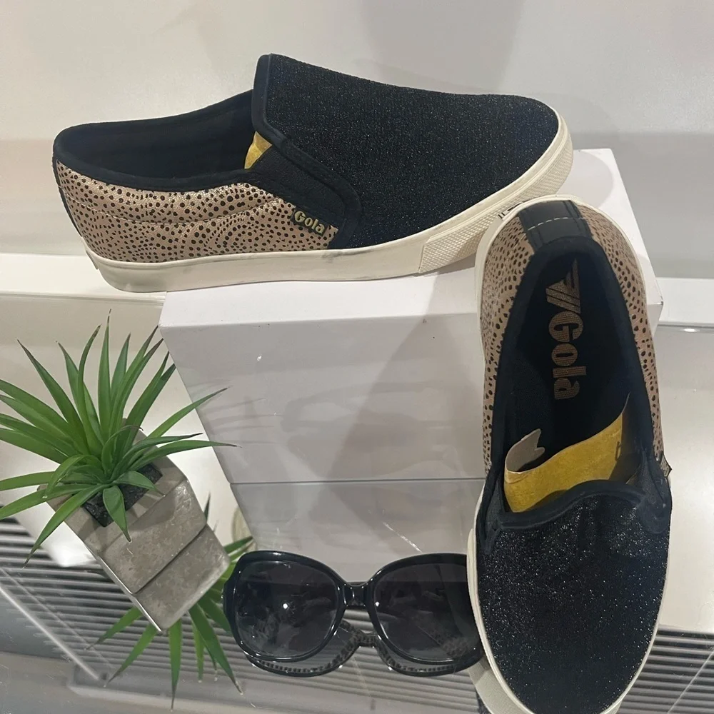 ANTHROPOLOGIE Gola espadrilles